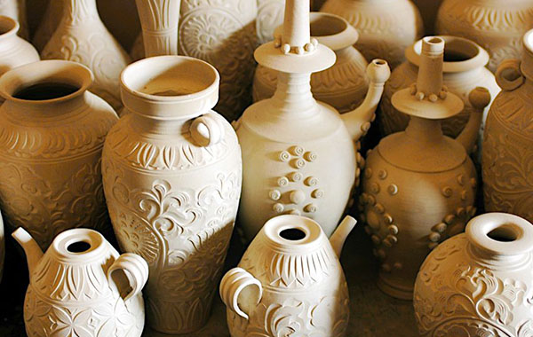 Omålad-keramik