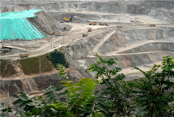 Bentonite factory